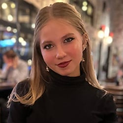 Scholarship Winner Alexandra Kuligowski Alexandra Kuligowski