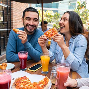 couple eating at restaurant 